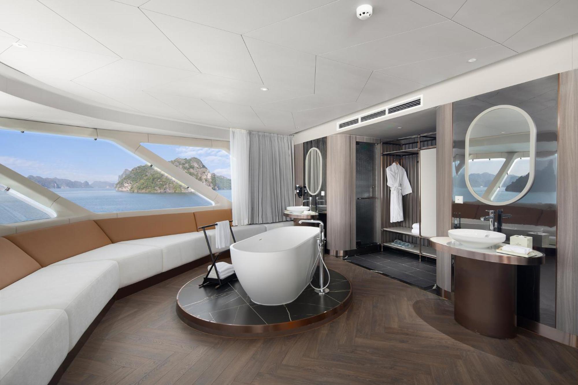 Grand Pioneers Halong Bay Cruise 1 Hotel Ha Long Bagian luar foto