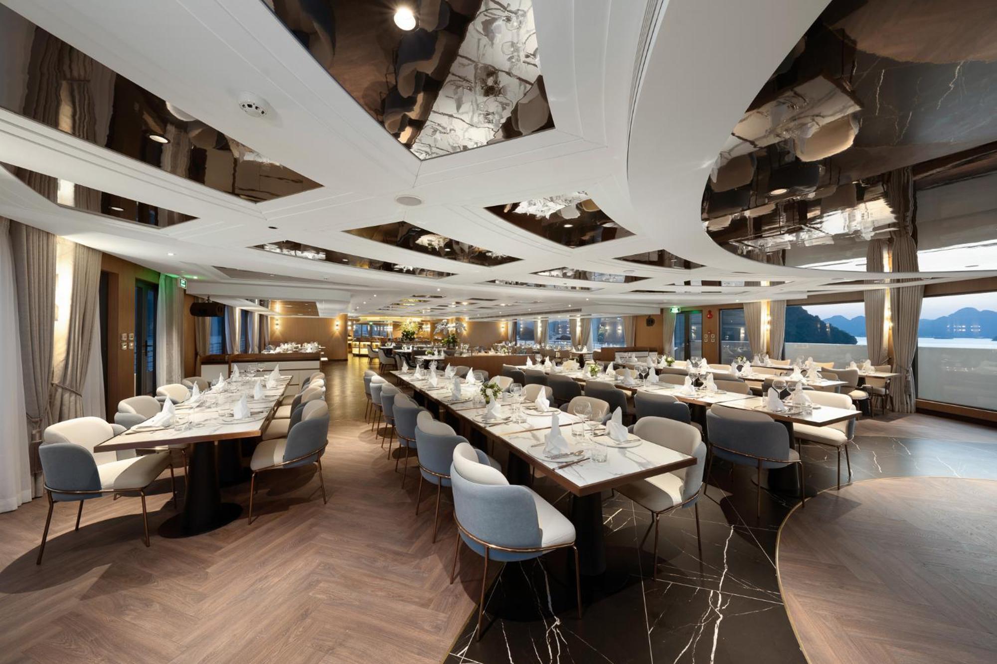 Grand Pioneers Halong Bay Cruise 1 Hotel Ha Long Bagian luar foto